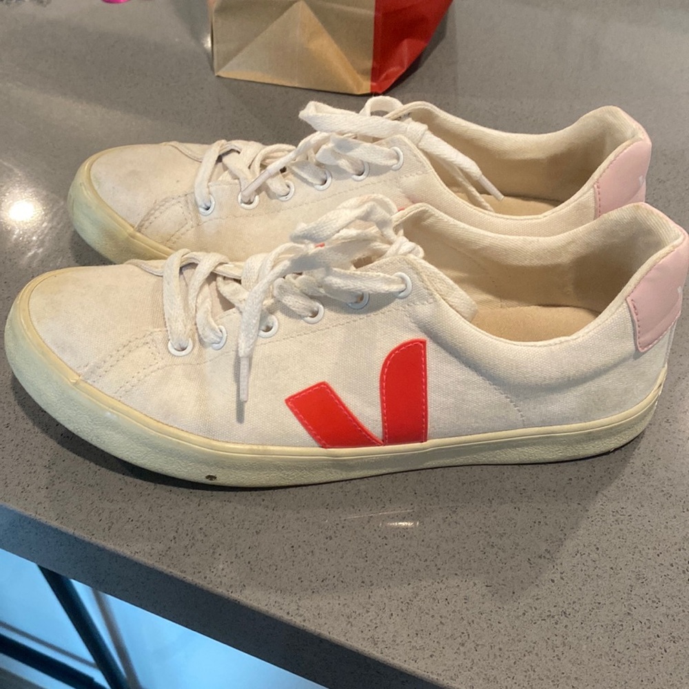 Veja Sneakers